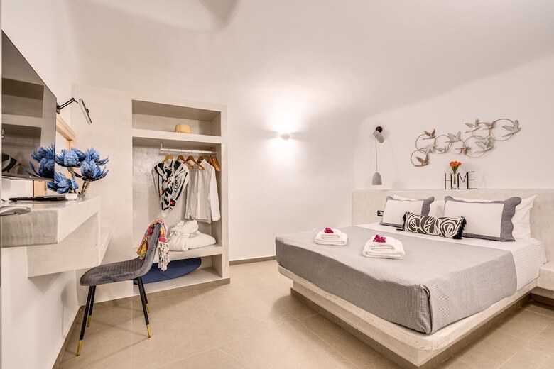 Hotel Tiara Suites
