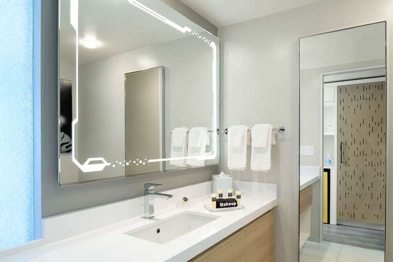 Astra Hotel, Seattle, A Tribute Portfolio Hotel By Marriott