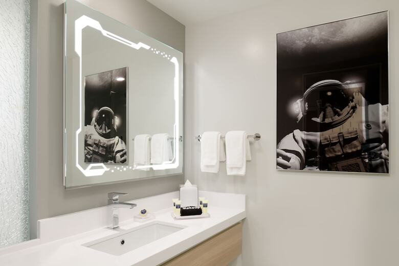 Astra Hotel, Seattle, A Tribute Portfolio Hotel By Marriott