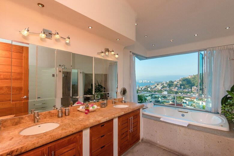 Casa Yvonneka, Private Luxury Villa