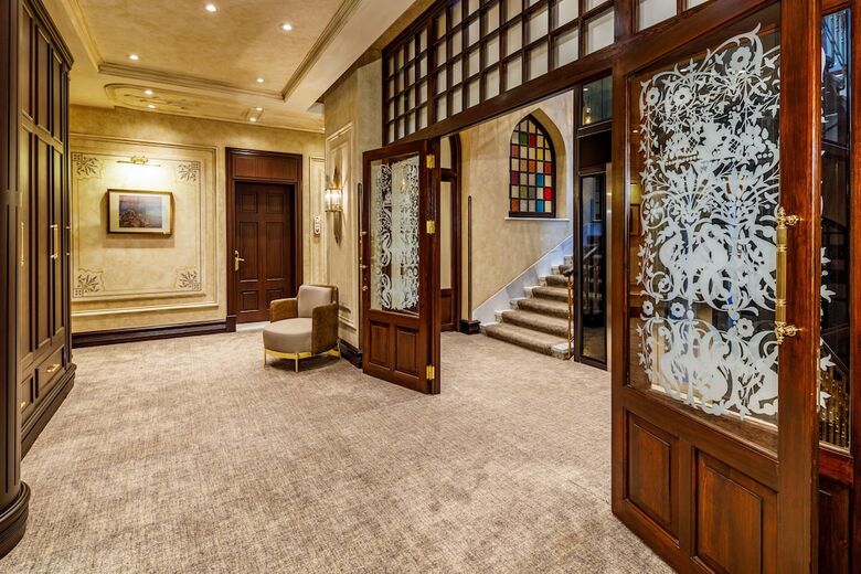 Cronton Design Hotel