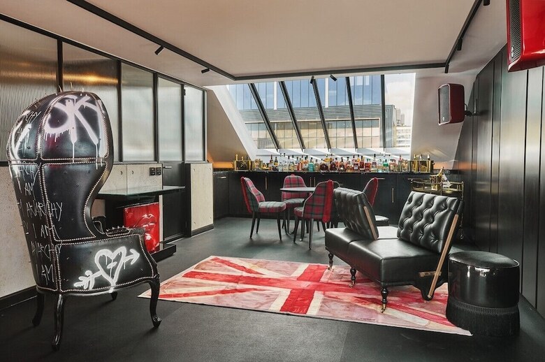 Hotel Chateau Denmark London