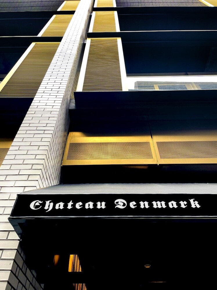 Hotel Chateau Denmark London