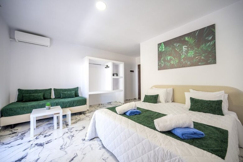 Hotel Bamboo Suites Adults Only
