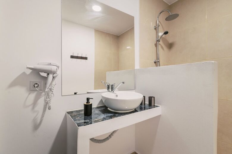 Hotel Bamboo Suites Adults Only
