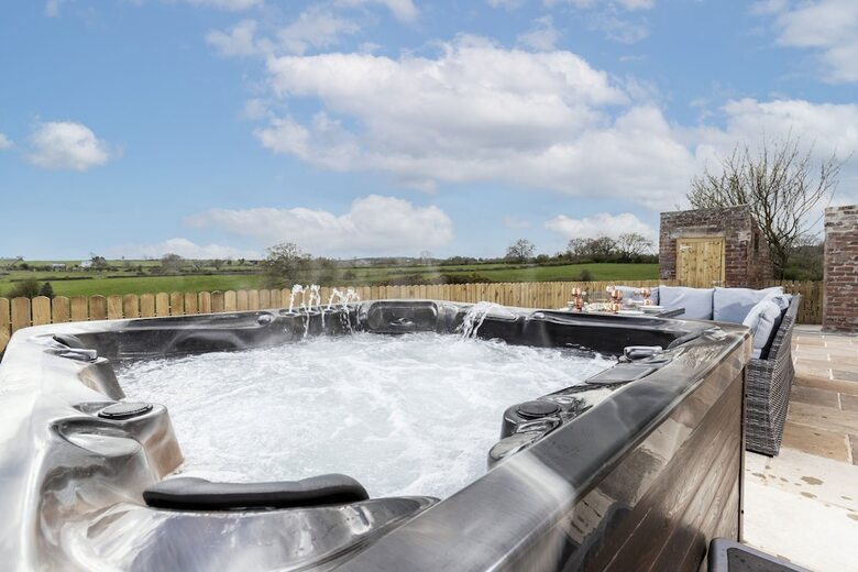 HC Property - The Hideaway At Watergate Eye