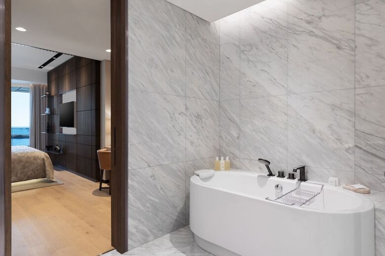 Jw Marriott Hotel Istanbul Marmara Sea