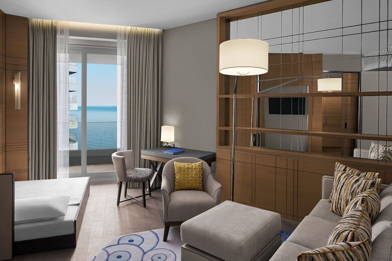 Jw Marriott Hotel Istanbul Marmara Sea
