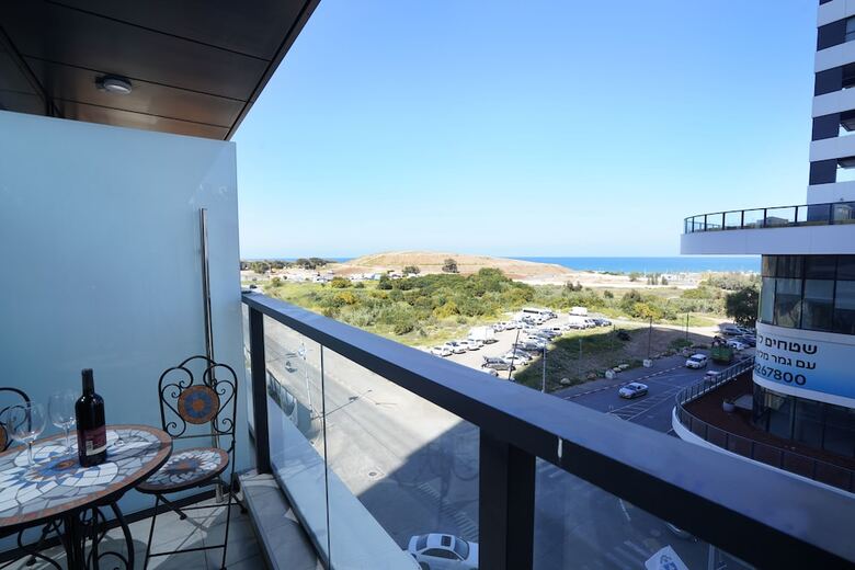 Hi - Yam Seaview Apartments & Suites