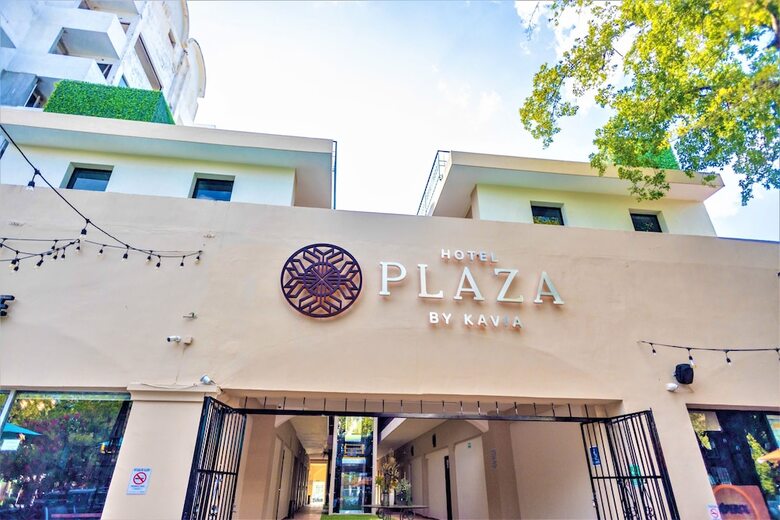 Hotel Plaza By Kavia