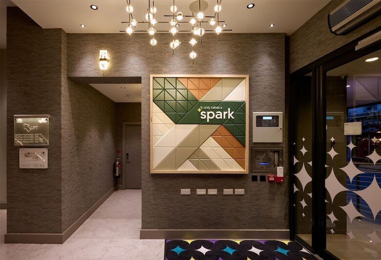 Hotel Spark By Hilton Luton