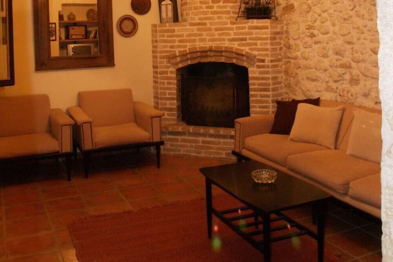 Hotel Troullos Traditional Houses