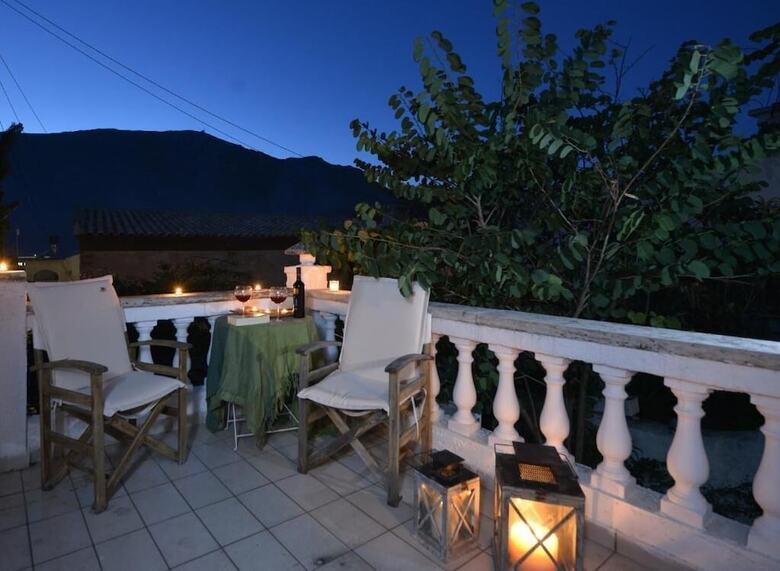 Hotel Troullos Traditional Houses
