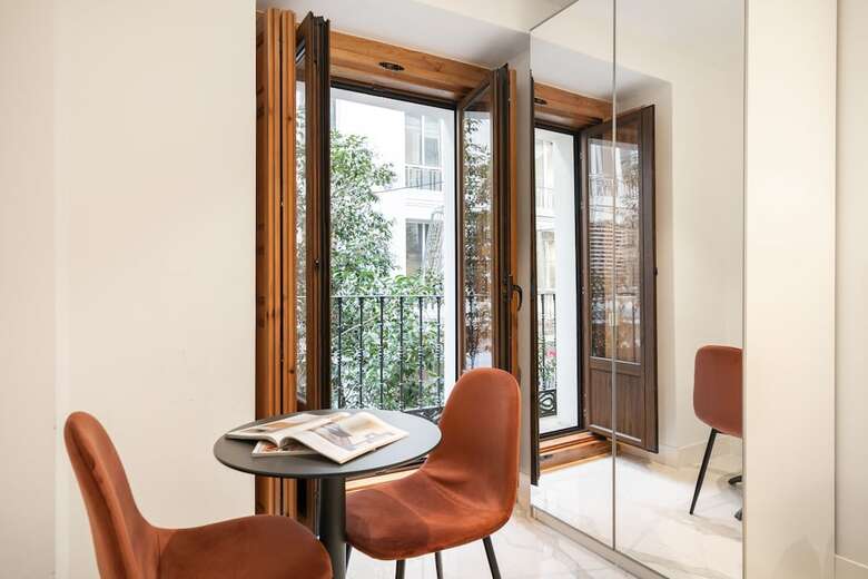 Aparthotel Dobo Madrid Luna
