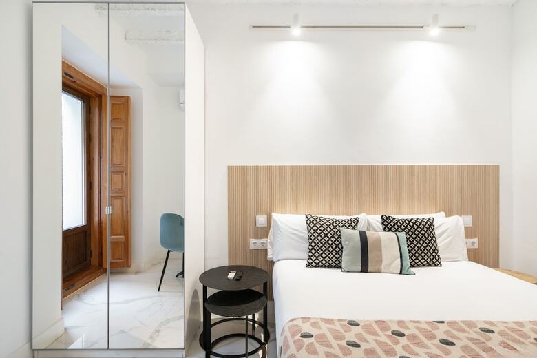 Aparthotel Dobo Madrid Luna