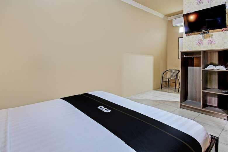 Hotel Capital O 93533 Griya Denok
