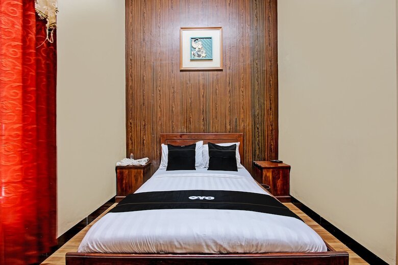 Hotel Capital O 93533 Griya Denok