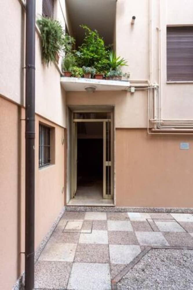 Monti Guesthouse