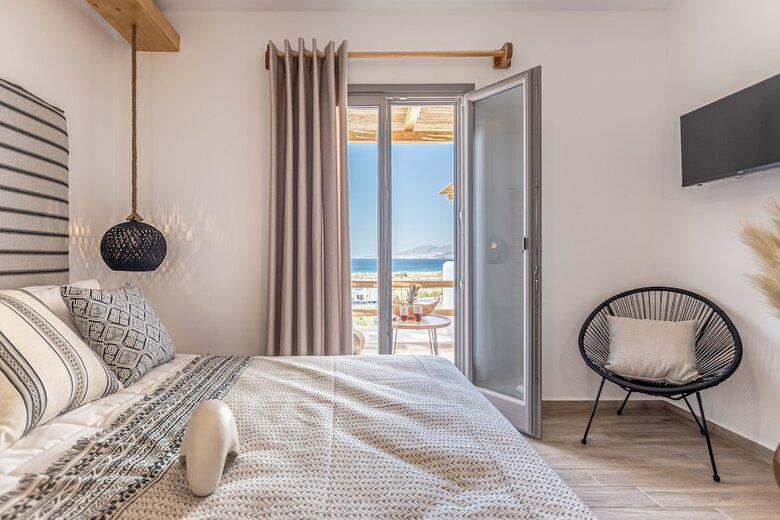 Naxos Contelibro