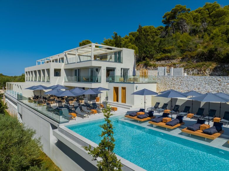 Hotel Myzith Luxury Suites