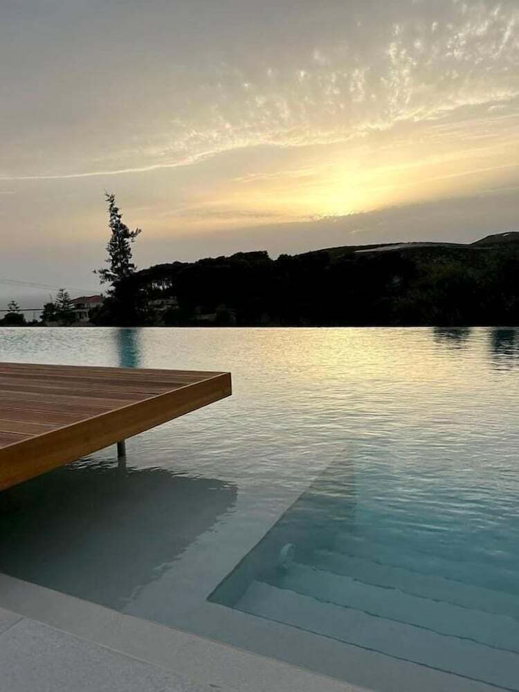 Hotel Myzith Luxury Suites