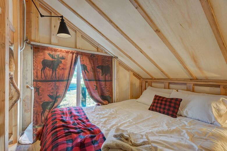 Tree Deer Blind