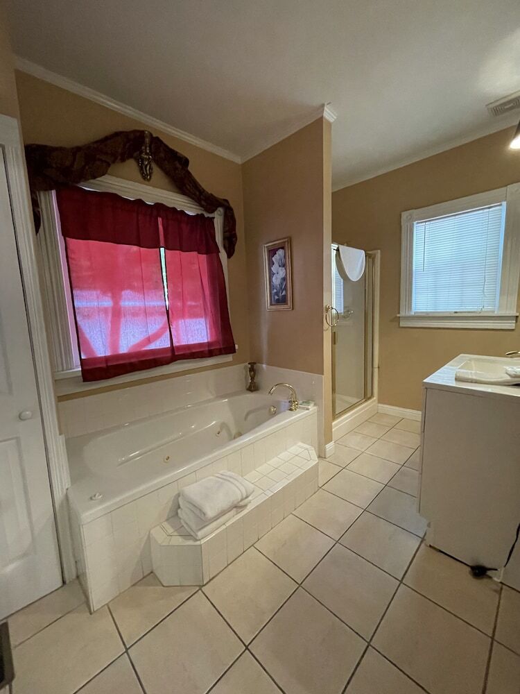 Bed & Breakfast Carriage Lane Inn