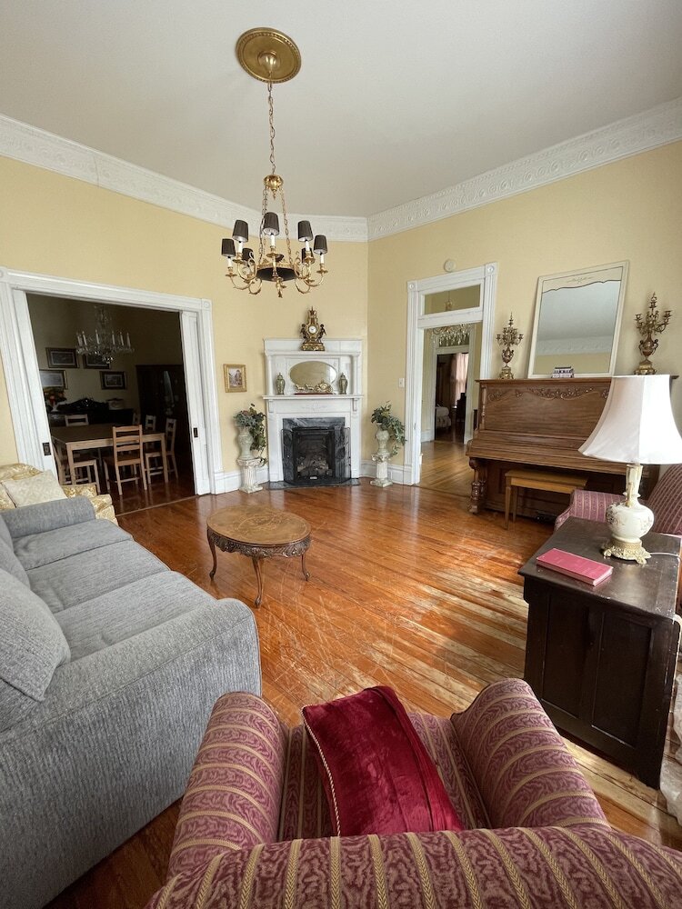 Bed & Breakfast Carriage Lane Inn