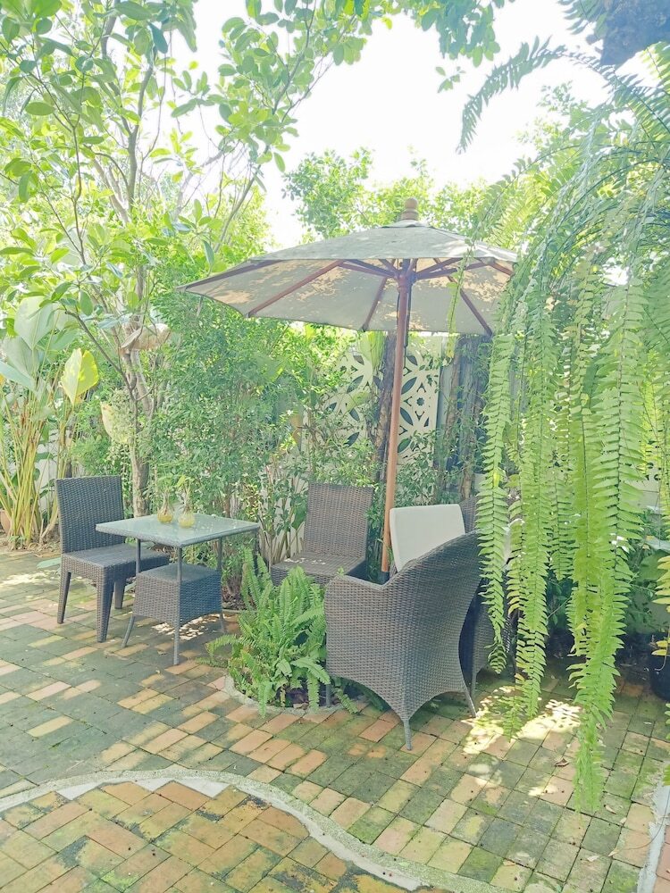 Hotel At Wara Bed And Breakfast