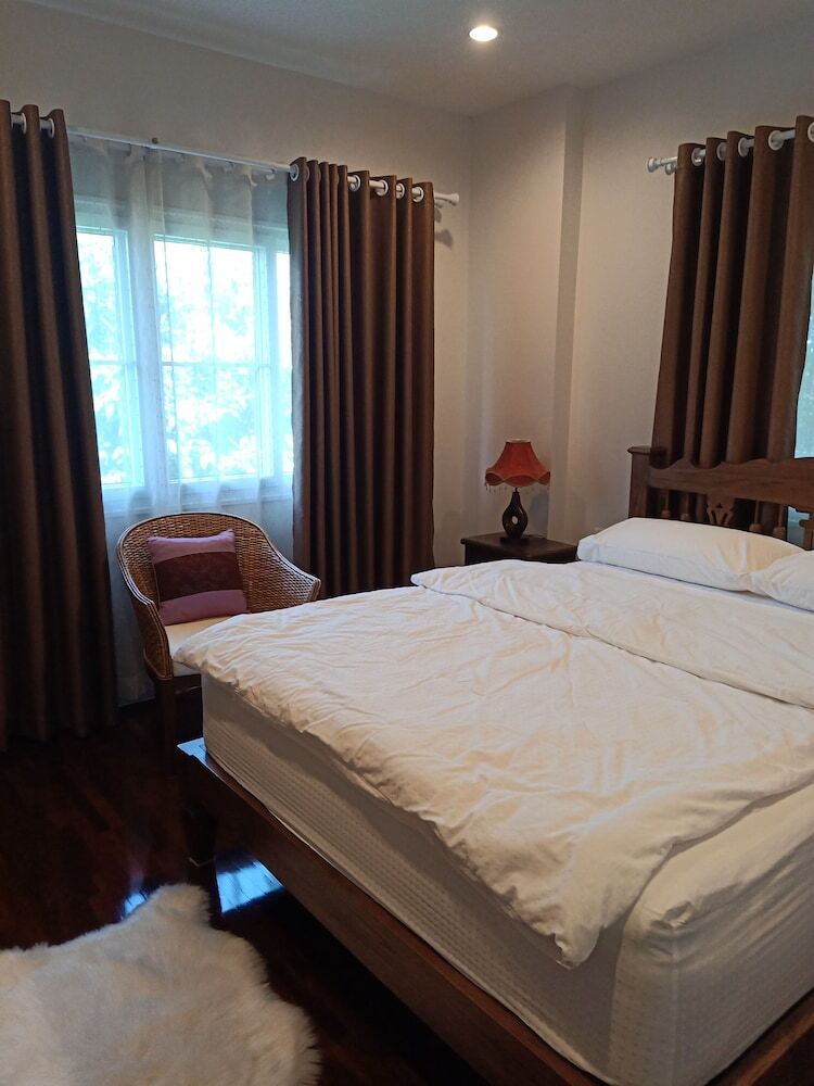 Hotel At Wara Bed And Breakfast