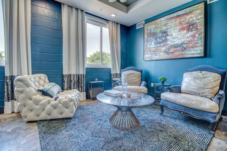 Bishop Arts Hotel By Qresorts.