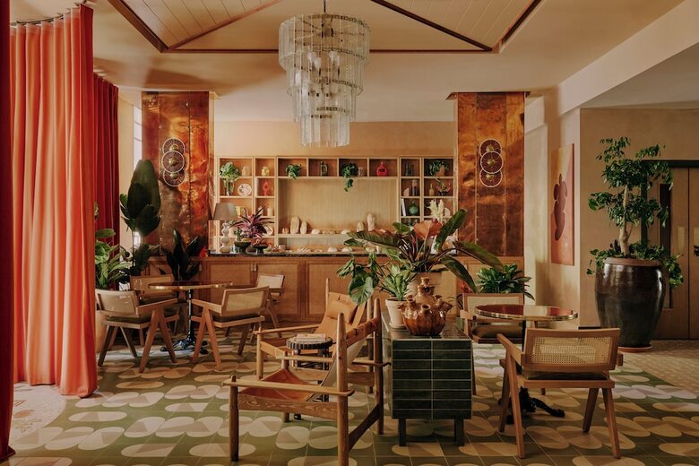 Hotel Ember Locke Kensington