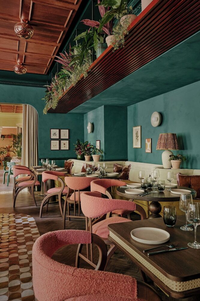 Hotel Ember Locke Kensington