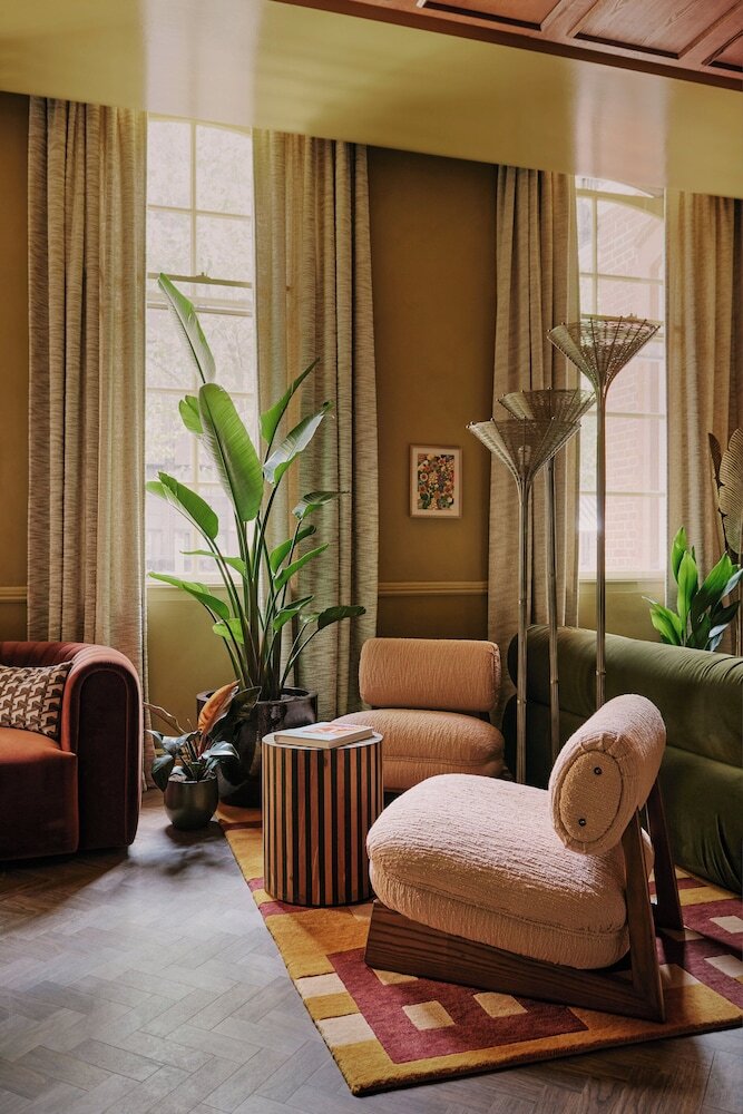 Hotel Ember Locke Kensington