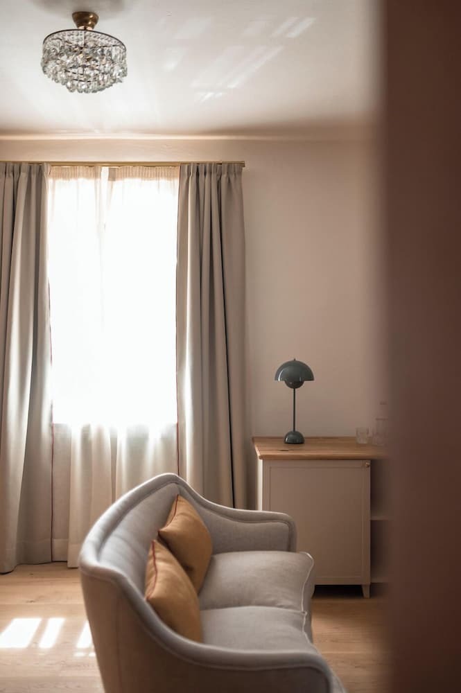 Hotel Pension Leuchtenburg