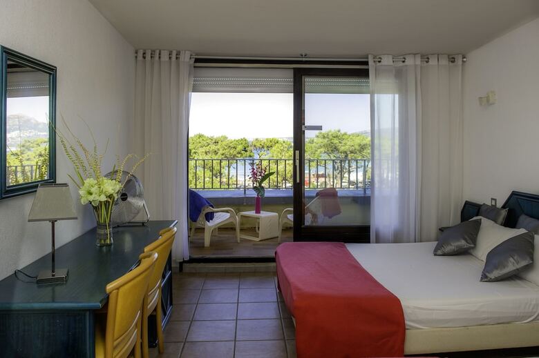 Hotel Village Club Mil�ade Calvi
