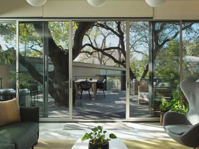 Frame Hotel - Treehouse