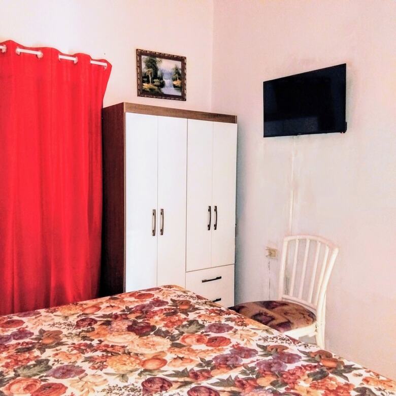 Bed & Breakfast 237 Bratton Ave