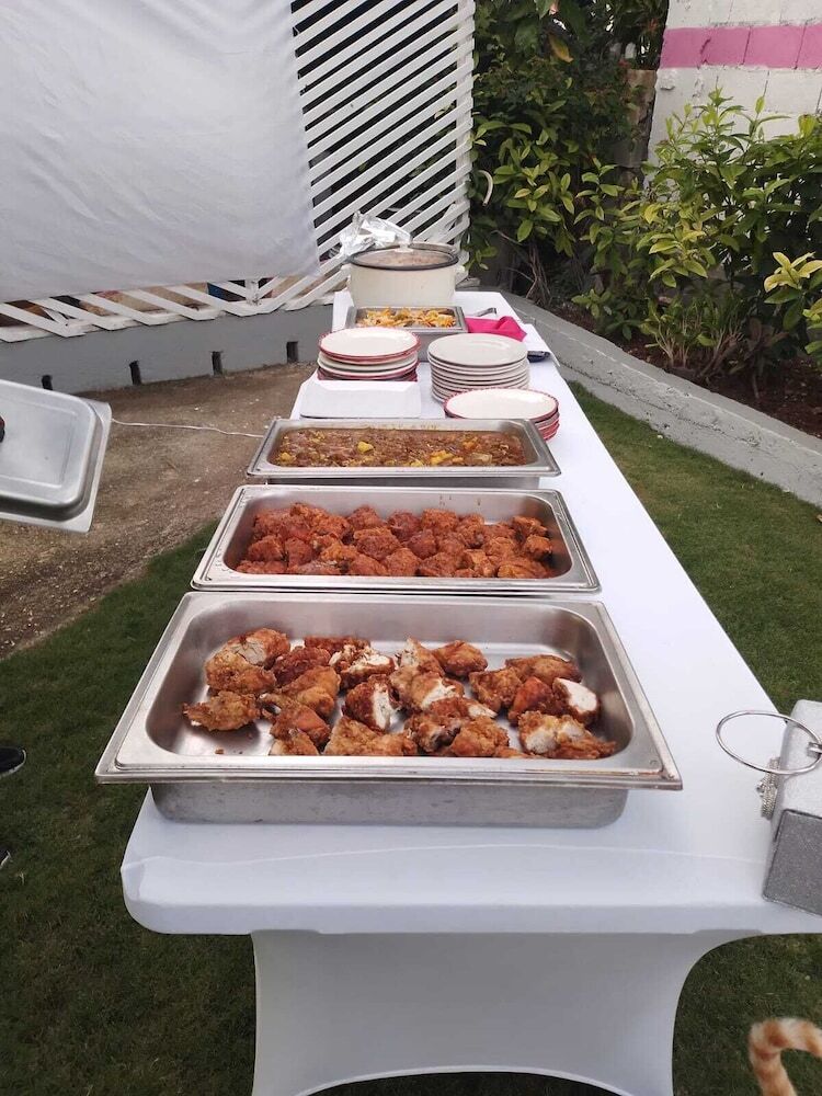 Bed & Breakfast 237 Bratton Ave