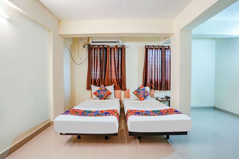 Hotel Fabexpress Samruddhi Park Inn