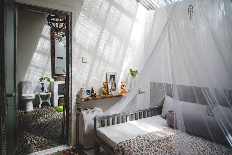 Bed & Breakfast 1111 Alchemy Space