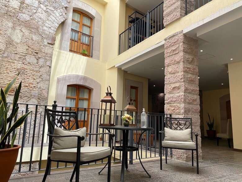 Hotel Casa Faroles