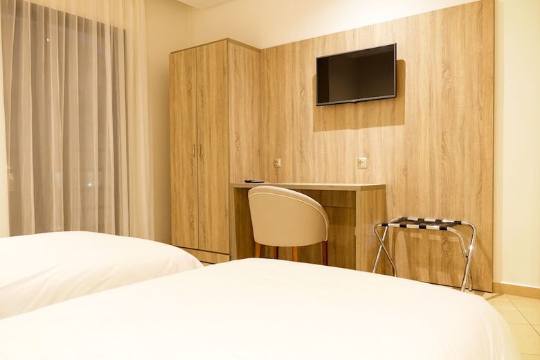 Hotel El  Djenina