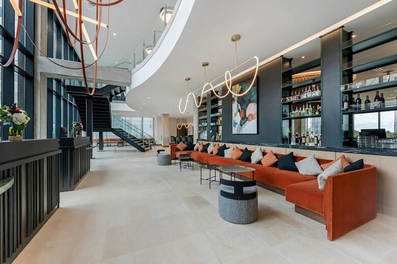 Cambria Hotel Austin Downtown