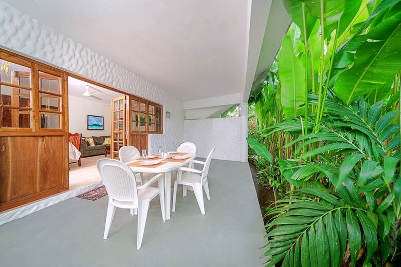 Aparthotel Beach House Condos Negril