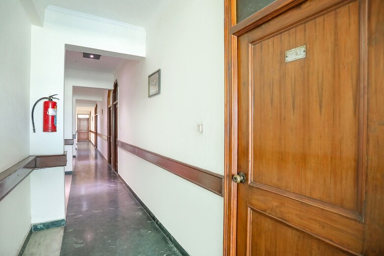 Hotel Fabexpress The Residency