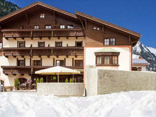 Apartment Sankt Leonhard Im Pitztal 1
