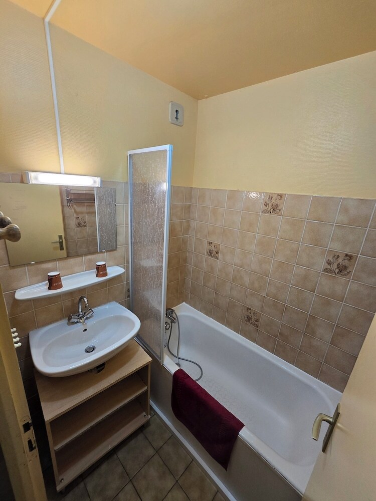 Hotel H�tel Et Centre De Montagne Le Choucas