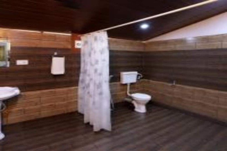 Hotel Arogya Lake Resort