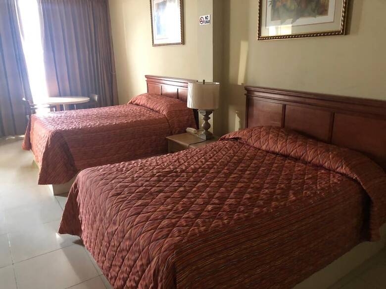 Hotel Plaza Riviera